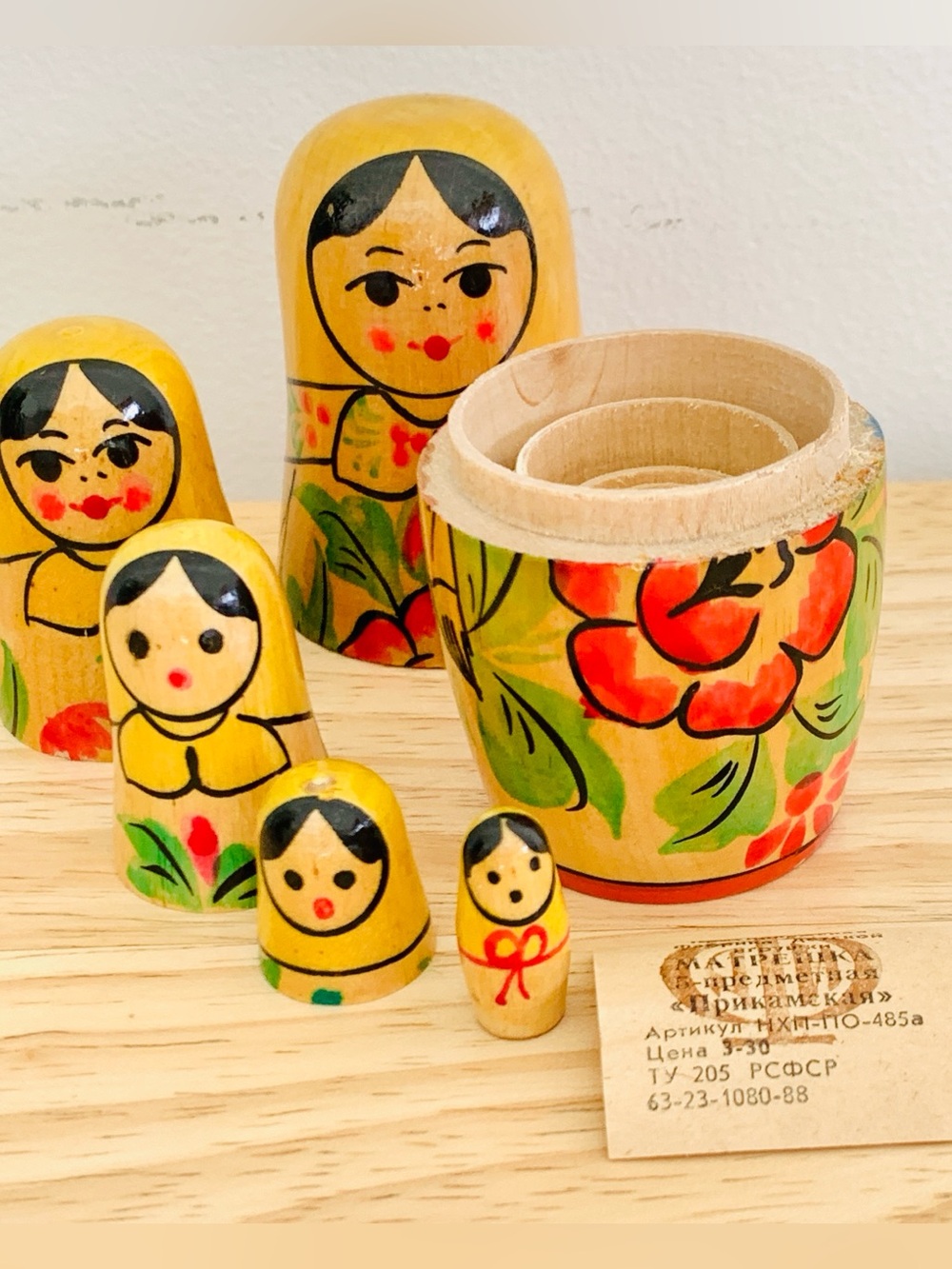 Vintage Authentic Russian Nesting Dolls 5 pc Hand painted Matryoshka